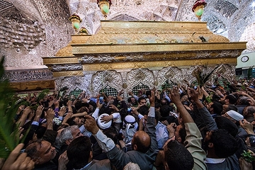 Making pilgrimage to the tomb of Imam Hussain (pbuh) will Help our prayers to be answered