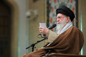 Courageous Syrian youth will expel Zionists from Syria